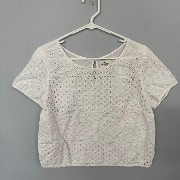 American Eagle Outfitters Tops - American Eagle Outfitters White Eyelet Crop Top Women's Size Large Short Sleeves